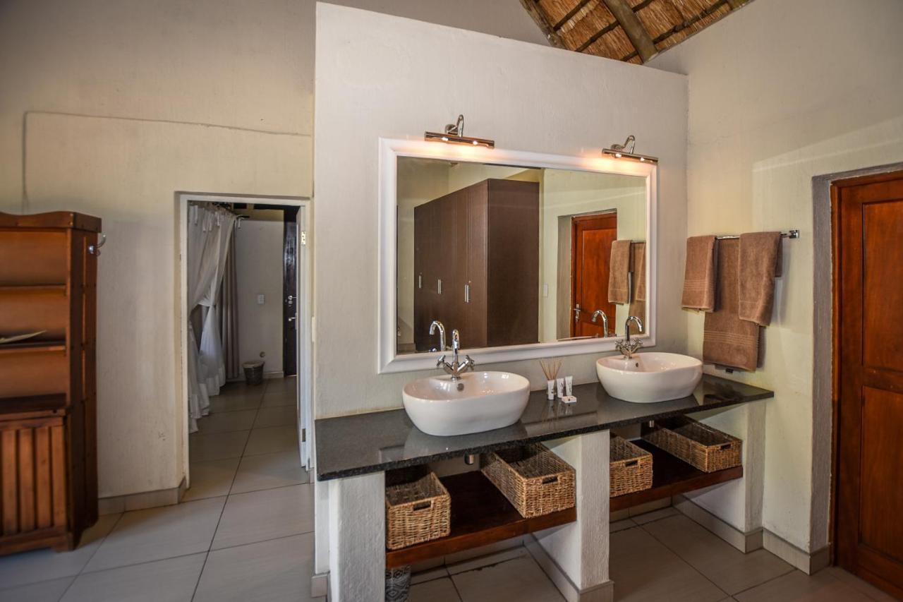 Leopard'S Lair Bush Lodge Hoedspruit Ngoại thất bức ảnh